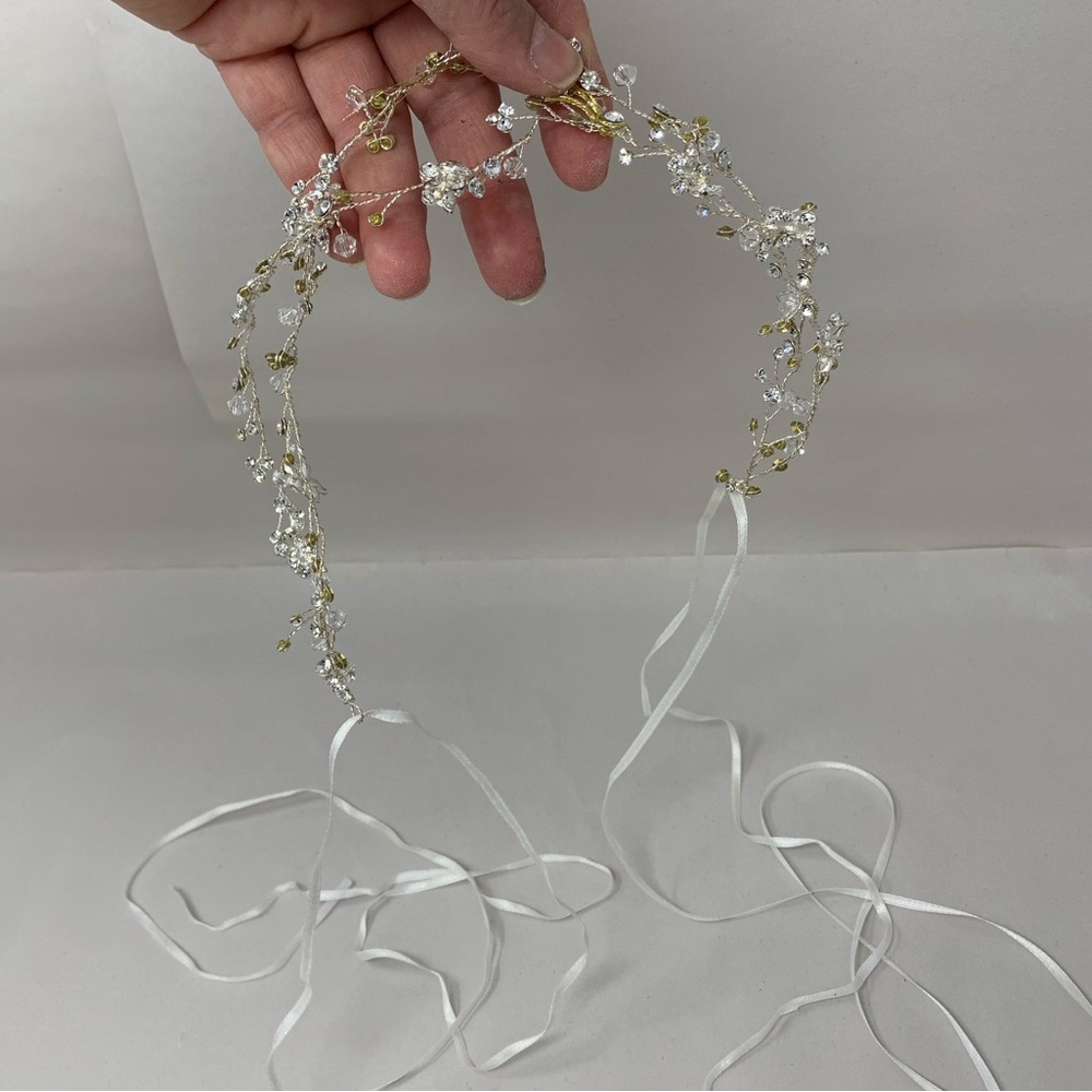 Brides & Hairpins Gia Double Banded Halo Headpiece